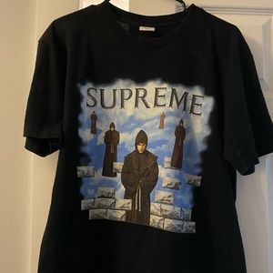 Supreme T-shirt